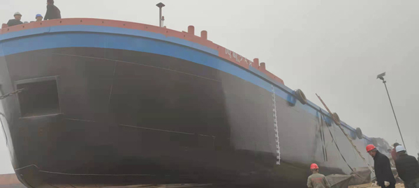 恭喜李老板船只下河，船號（四航258）